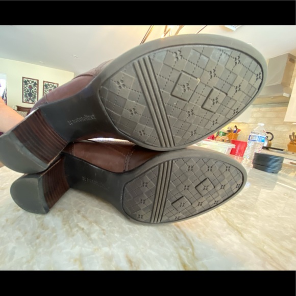 Naturalizer #5 comfort 2.5” (1.5” wide) heel - Picture 5 of 7